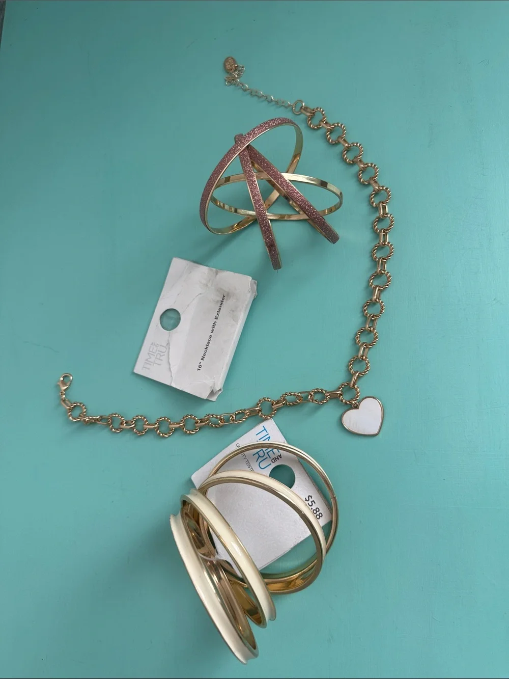 Time and Tru Gold Chain Necklace with White Heart Pendant & matching bangles-new